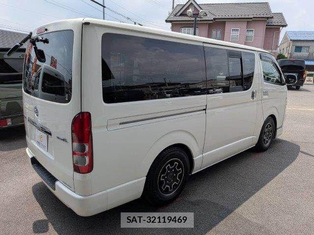 Toyota HIACE VAN 2010-02 8338255-16
