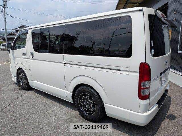 Toyota HIACE VAN 2010-02 8338255-18