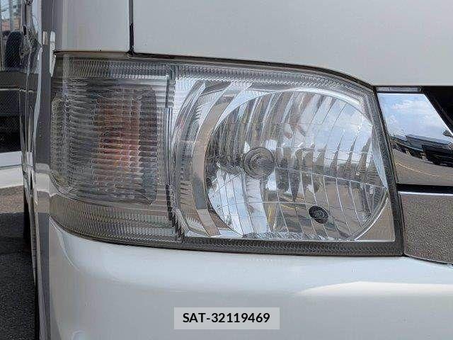 Toyota HIACE VAN 2010-02 8338255-21