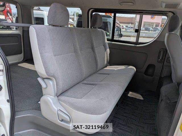 Toyota HIACE VAN 2010-02 8338255-7