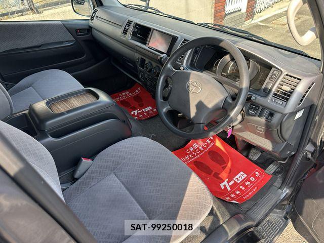 Toyota HIACE VAN 2000-05 8338253-17