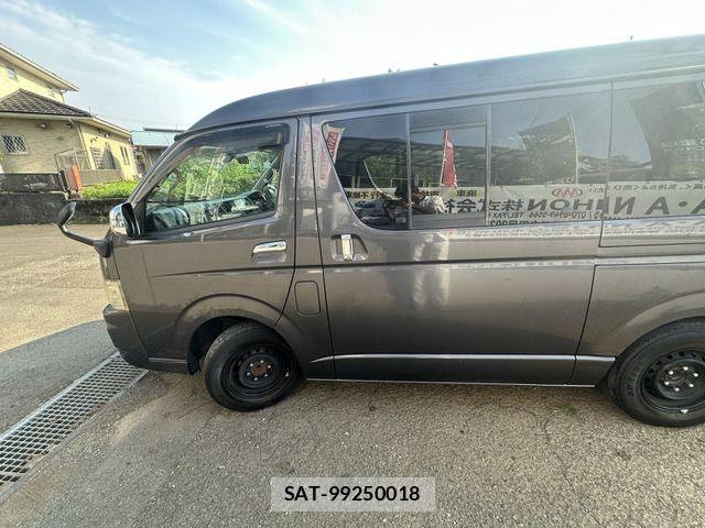 Toyota HIACE VAN 2000-05 8338253-3