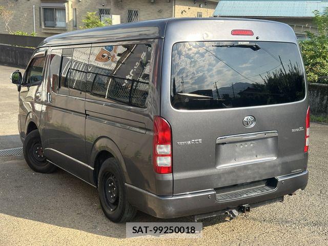 Toyota HIACE VAN 2000-05 8338253-5