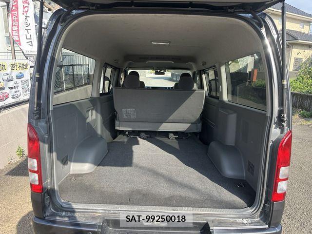 Toyota HIACE VAN 2000-05 8338253-8