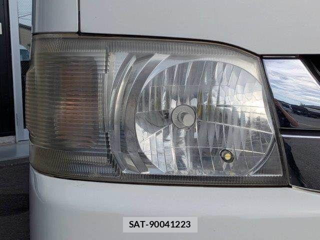 Toyota HIACE VAN 2009-11 8338254-21