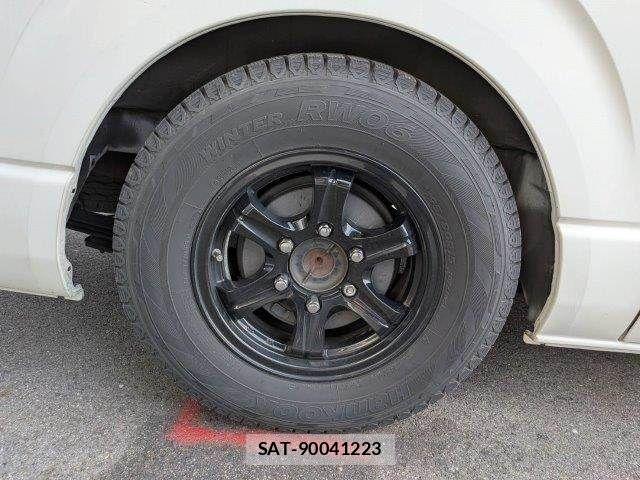 Toyota HIACE VAN 2009-11 8338254-26