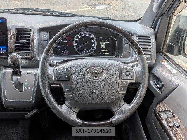 Toyota HIACE VAN 2021-03 8338246-11