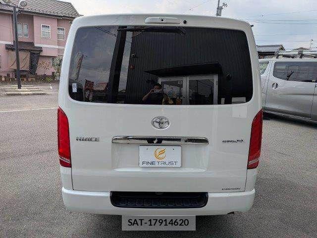 Toyota HIACE VAN 2021-03 8338246-19
