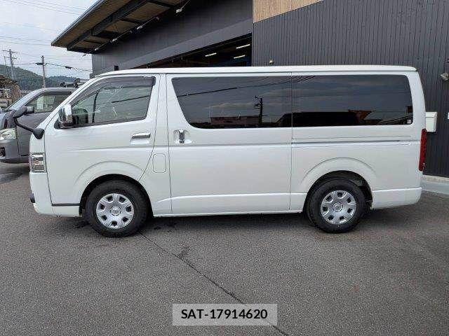 Toyota HIACE VAN 2021-03 8338246-21