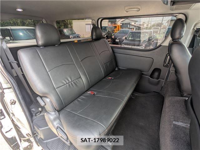 Toyota HIACE VAN 2018-03 8338248-9