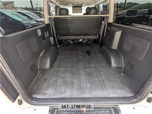 Toyota HIACE VAN 2018-03 8338248-12