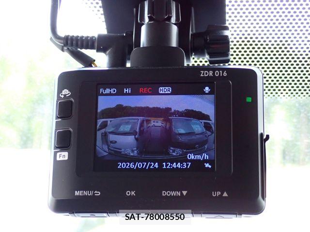Toyota HIACE VAN 2016-10 8338245-15