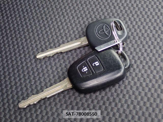 Toyota HIACE VAN 2016-10 8338245-18