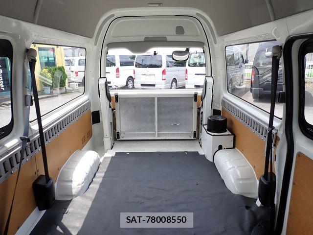 Toyota HIACE VAN 2016-10 8338245-26