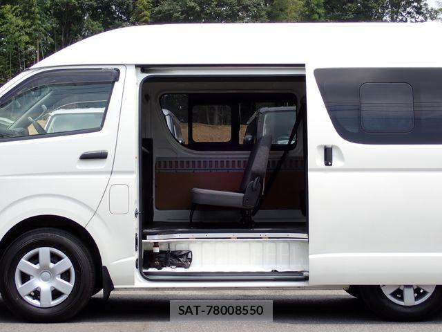 Toyota HIACE VAN 2016-10 8338245-3