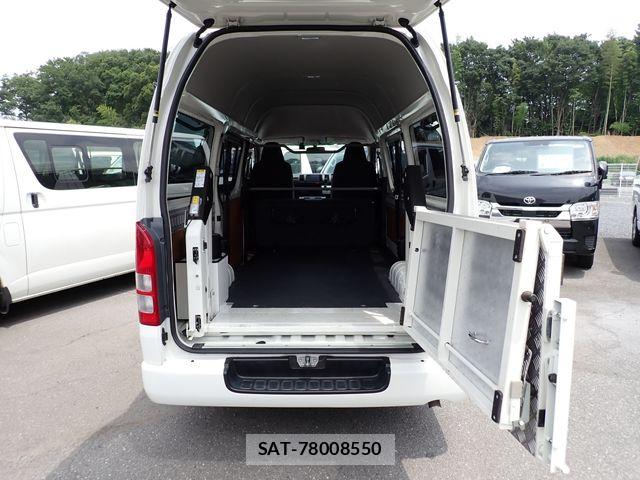 Toyota HIACE VAN 2016-10 8338245-7