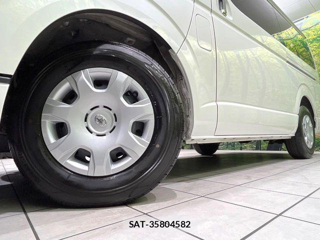 Toyota HIACE VAN 2025-07 8338234-12