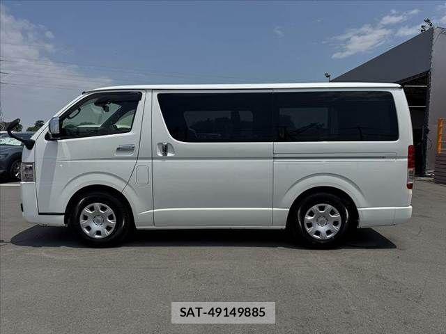 Toyota HIACE VAN 2025-09 8338238-10