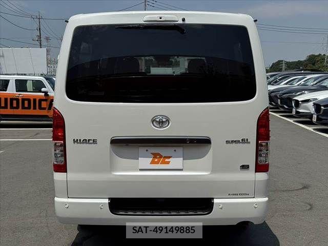 Toyota HIACE VAN 2025-09 8338238-13