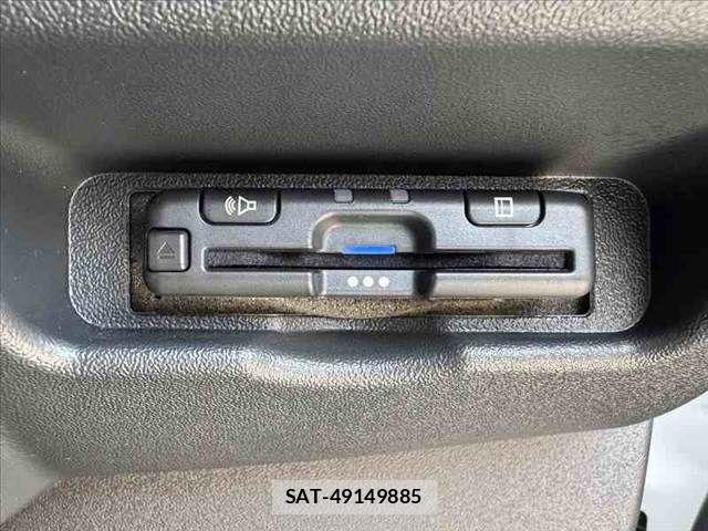 Toyota HIACE VAN 2025-09 8338238-25