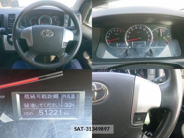 Toyota HIACE VAN 2020-06 8338252-11
