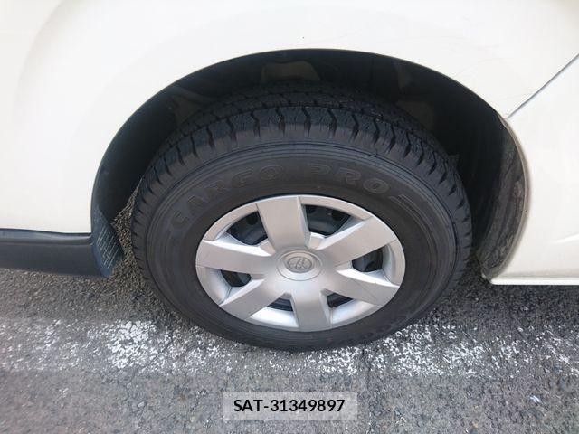 Toyota HIACE VAN 2020-06 8338252-16