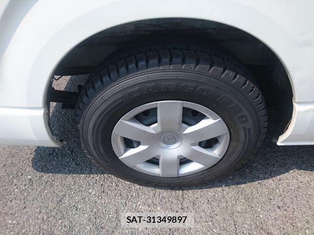 Toyota HIACE VAN 2020-06 8338252-19