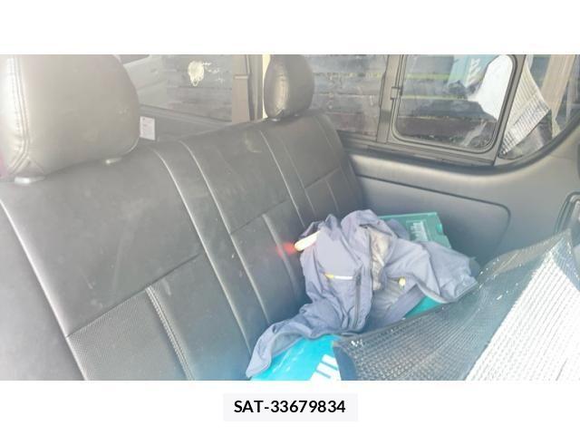 Toyota HIACE VAN 2022-06 8338242-19