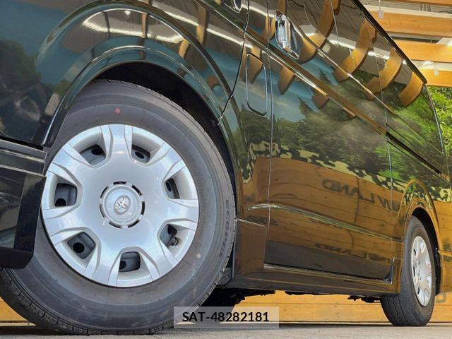 Toyota HIACE VAN 2023-02 8338236-12