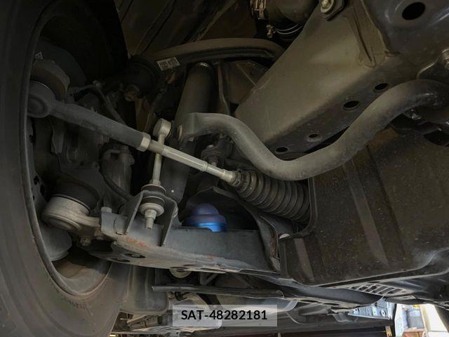 Toyota HIACE VAN 2023-02 8338236-19