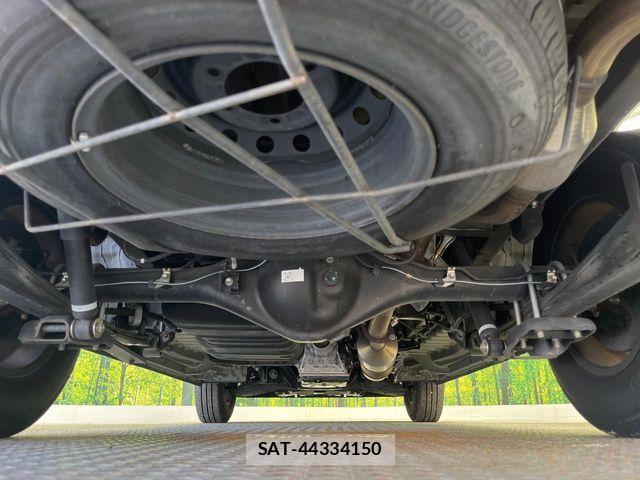 Toyota HIACE VAN 2021-06 8338243-19