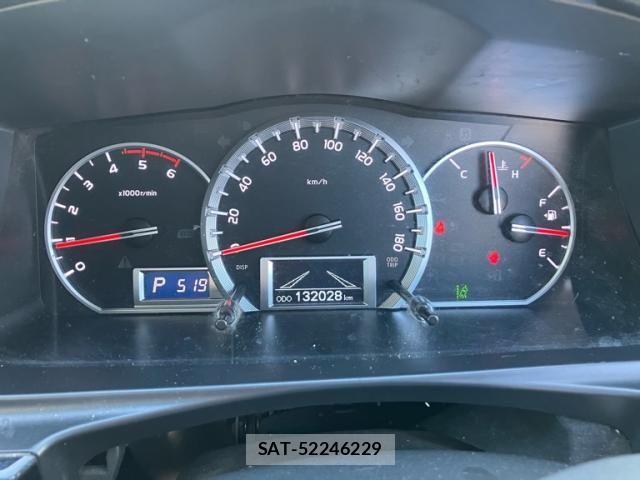 Toyota HIACE VAN 2017-12 8338250-18