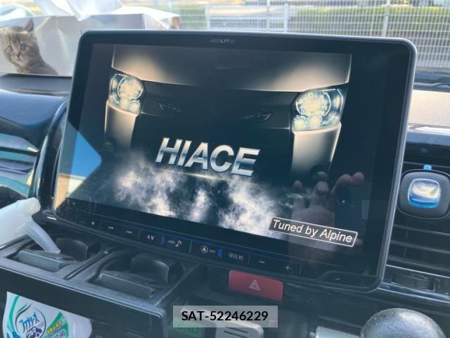 Toyota HIACE VAN 2017-12 8338250-19