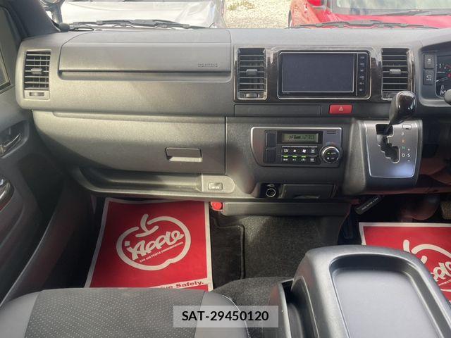 Toyota HIACE VAN 2022-08 8355800-12