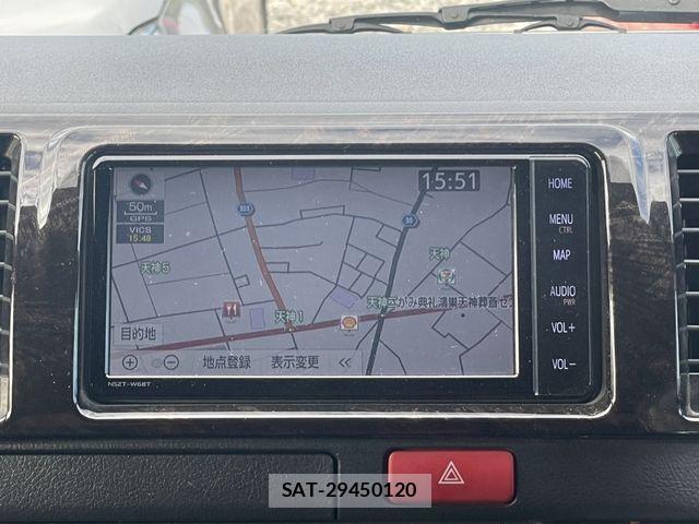 Toyota HIACE VAN 2022-08 8355800-17