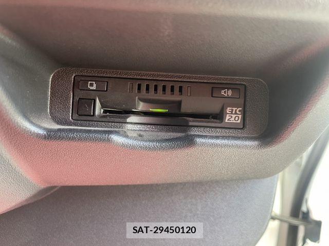 Toyota HIACE VAN 2022-08 8355800-22