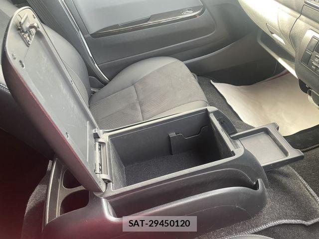 Toyota HIACE VAN 2022-08 8355800-23