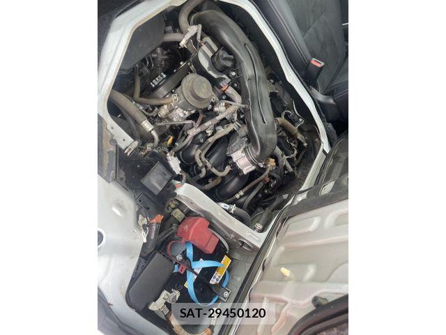 Toyota HIACE VAN 2022-08 8355800-5