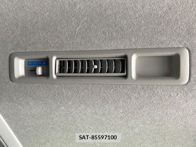 Toyota HIACE VAN 2012-05 8355803-4