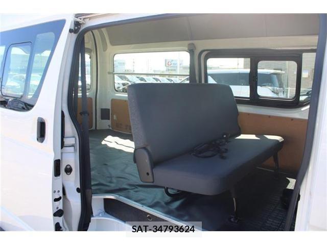 Toyota HIACE VAN 2019-01 8355799-19