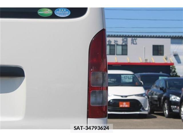 Toyota HIACE VAN 2019-01 8355799-22