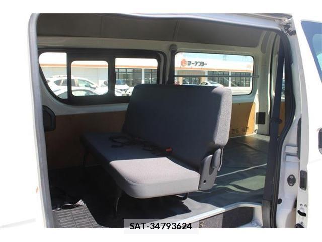 Toyota HIACE VAN 2019-01 8355799-28