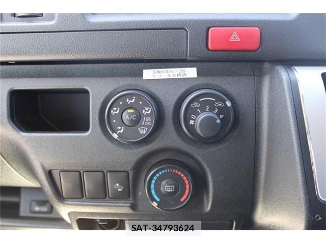 Toyota HIACE VAN 2019-01 8355799-2