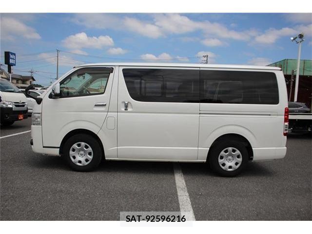 Toyota HIACE VAN 2020-07 8355798-12