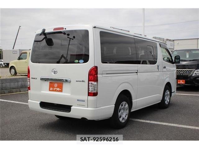 Toyota HIACE VAN 2020-07 8355798-15