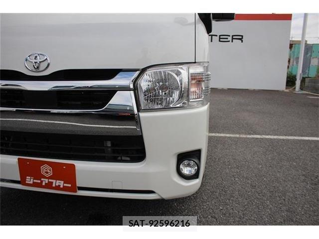 Toyota HIACE VAN 2020-07 8355798-25
