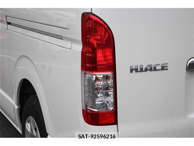 Toyota HIACE VAN 2020-07 8355798-27