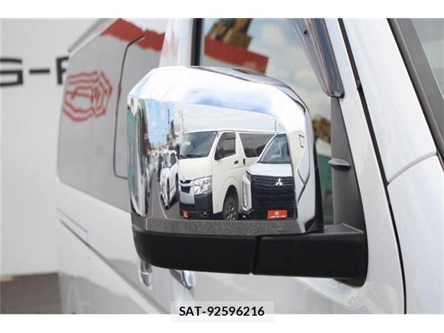 Toyota HIACE VAN 2020-07 8355798-29
