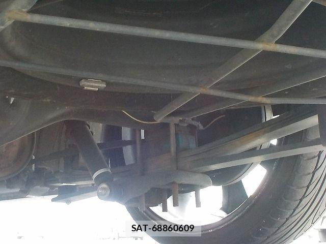 Toyota HIACE VAN 2017-03 8355802-27