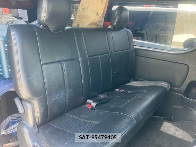 Toyota HIACE VAN 2019-08 8355801-11